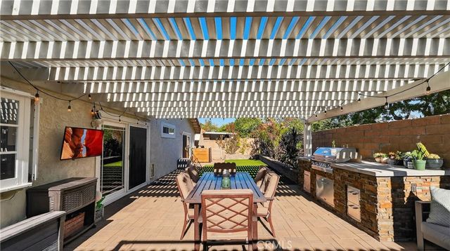 20972 Calle Celeste, Lake Forest, CA 92630