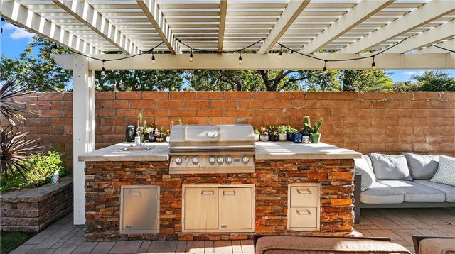 20972 Calle Celeste, Lake Forest, CA 92630