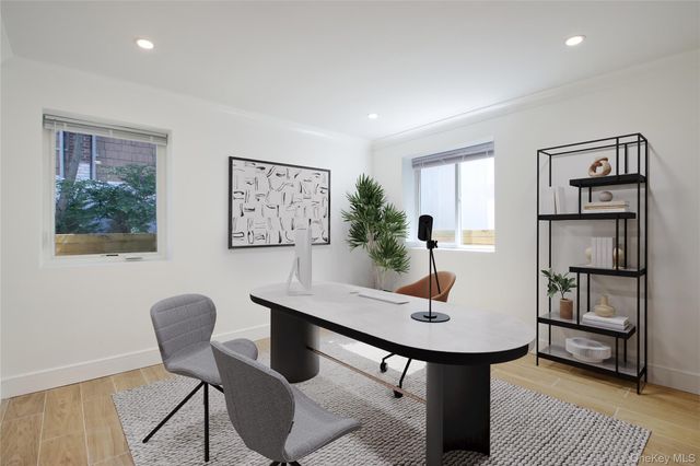 46 B N Linwood, Port Washington, NY 11050