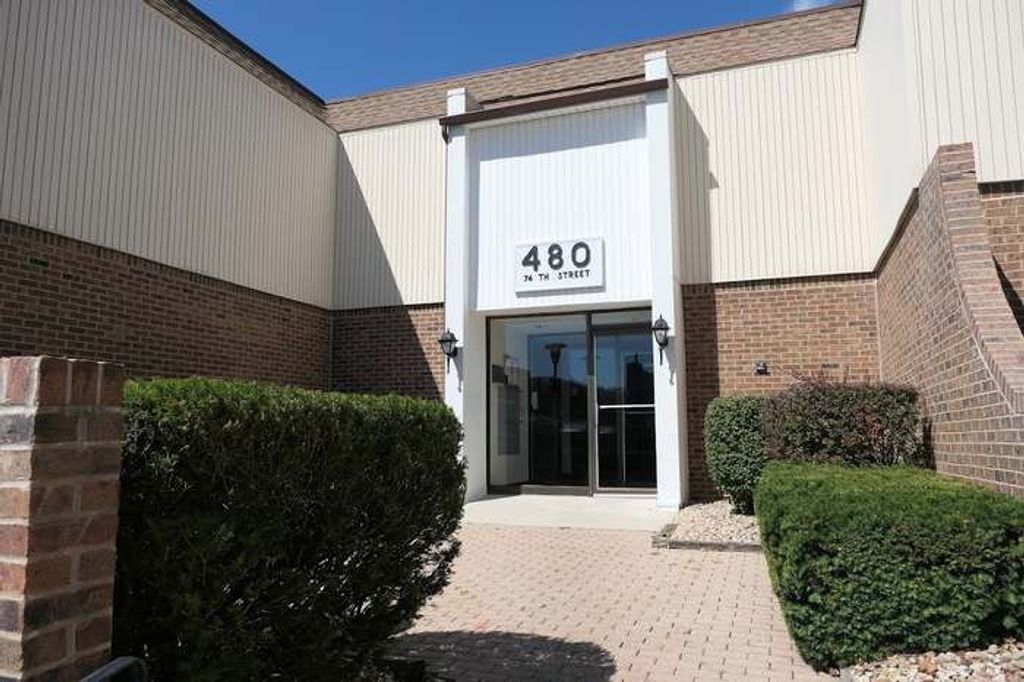 480 74th Street 203, Downers Grove, IL 60516