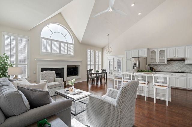 7944 Glade Hill Court, Dallas, TX 75218