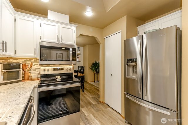 3817 52nd Avenue NE, Tacoma, WA 98422