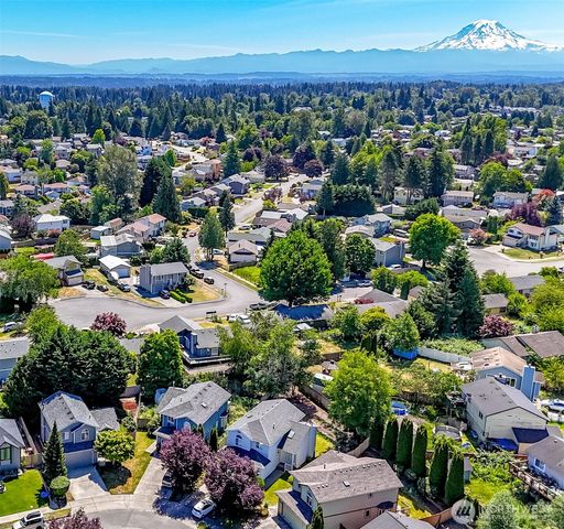 3817 52nd Avenue NE, Tacoma, WA 98422