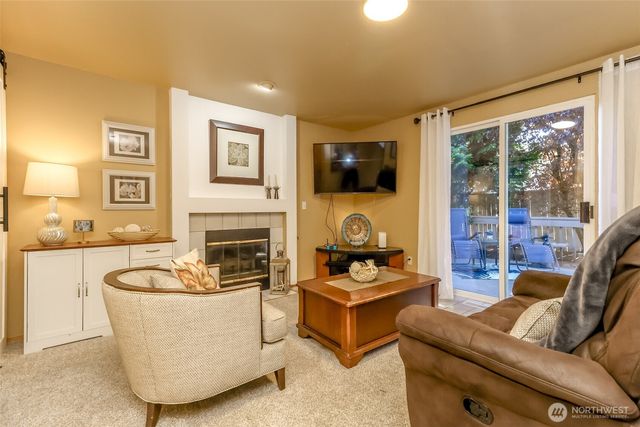 3817 52nd Avenue NE, Tacoma, WA 98422