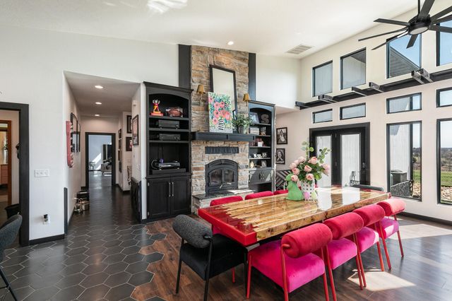 357 E State Highway Ww, Springfield, MO 65803