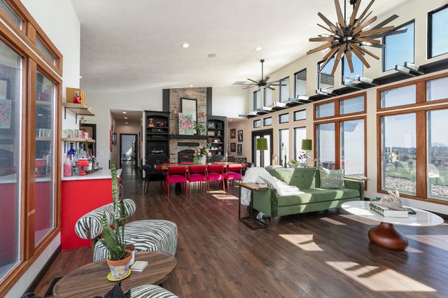 357 E State Highway Ww, Springfield, MO 65803