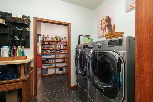 357 E State Highway Ww, Springfield, MO 65803