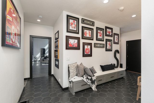 357 E State Highway Ww, Springfield, MO 65803