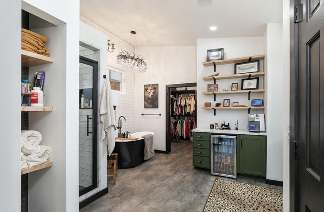 357 E State Highway Ww, Springfield, MO 65803