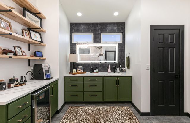 357 E State Highway Ww, Springfield, MO 65803