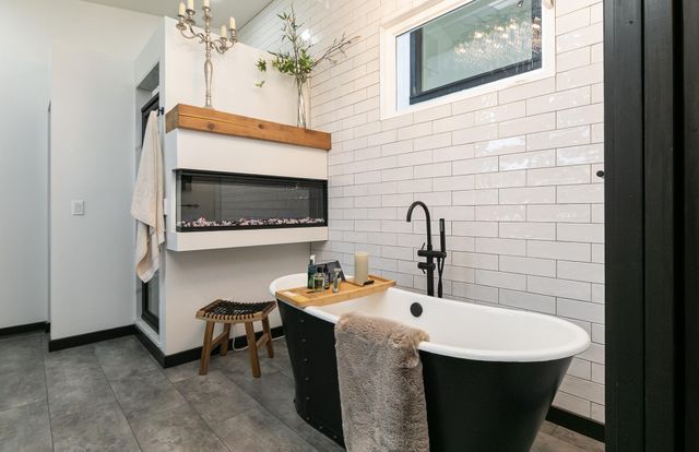 357 E State Highway Ww, Springfield, MO 65803