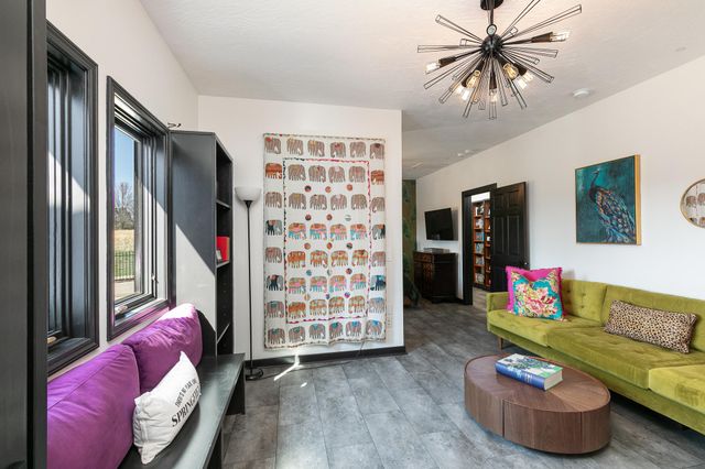 357 E State Highway Ww, Springfield, MO 65803