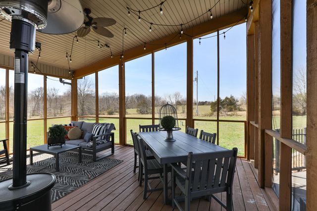 357 E State Highway Ww, Springfield, MO 65803