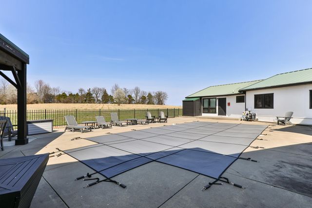 357 E State Highway Ww, Springfield, MO 65803