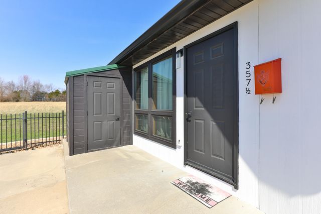 357 E State Highway Ww, Springfield, MO 65803