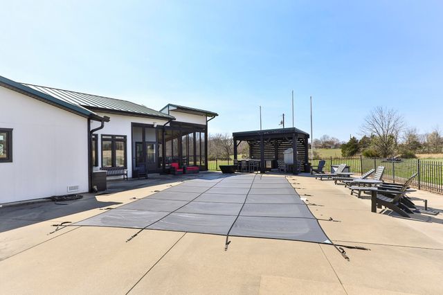 357 E State Highway Ww, Springfield, MO 65803