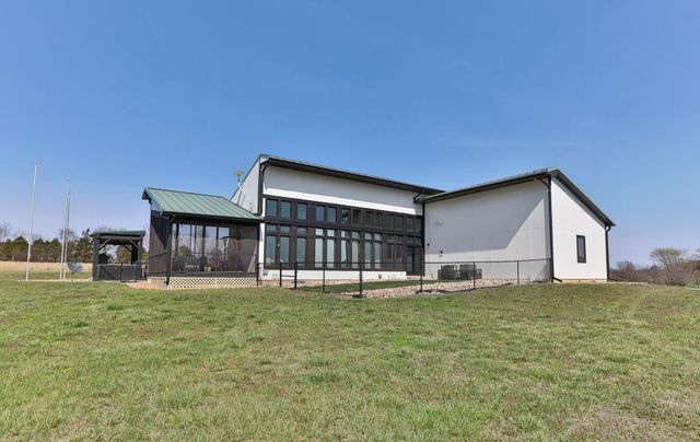 357 E State Highway Ww, Springfield, MO 65803