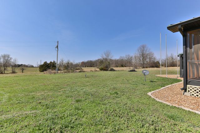 357 E State Highway Ww, Springfield, MO 65803