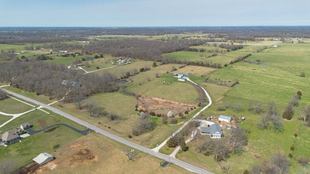 357 E State Highway Ww, Springfield, MO 65803