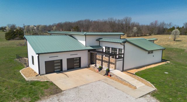 357 E State Highway Ww, Springfield, MO 65803