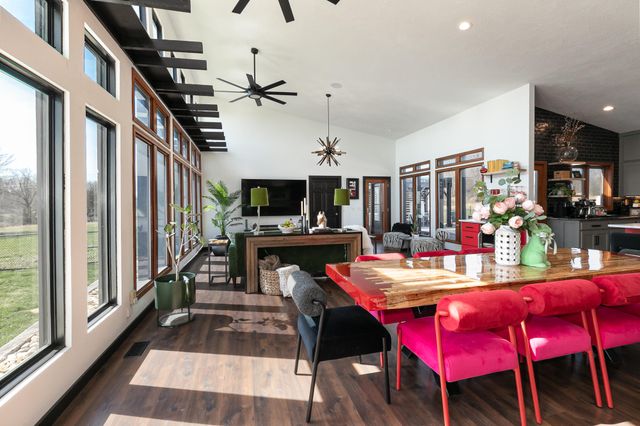 357 E State Highway Ww, Springfield, MO 65803