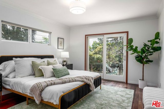 7807 Stewart Avenue, Los Angeles, CA 90045