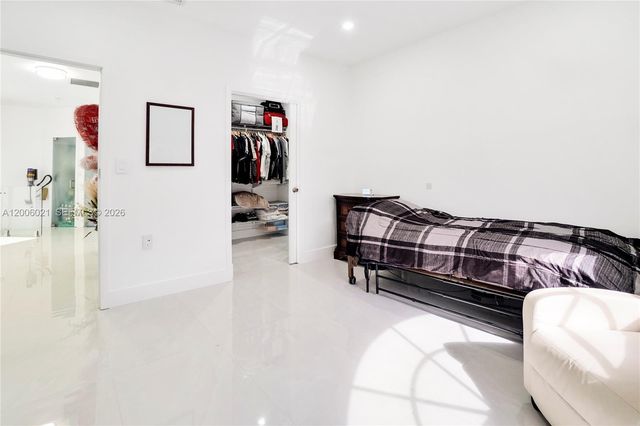 16621 SW 58th Ter, Miami, FL 33193