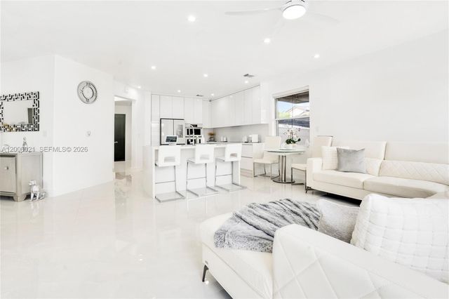 16621 SW 58th Ter, Miami, FL 33193