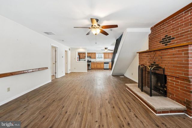 602 S LAKESHORE DR, Browns Mills, NJ 08015