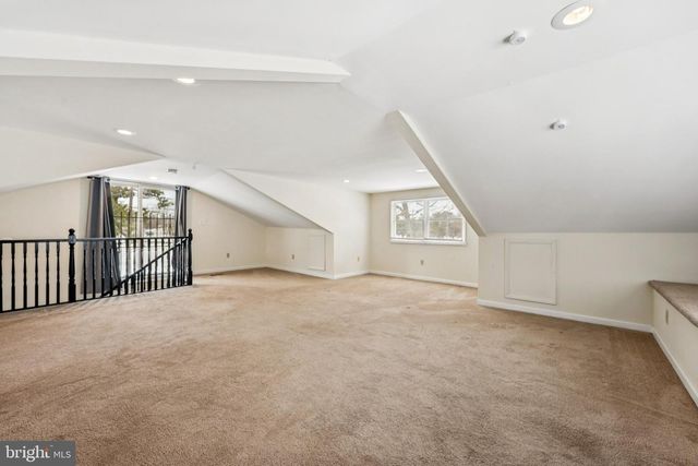 602 S LAKESHORE DR, Browns Mills, NJ 08015