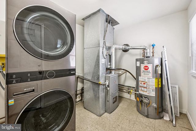 602 S LAKESHORE DR, Browns Mills, NJ 08015