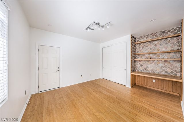 10227 Sunset Gardens Drive, Las Vegas, NV 89135