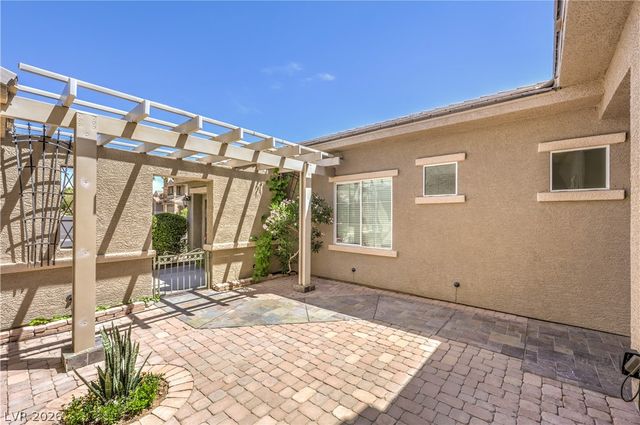 10227 Sunset Gardens Drive, Las Vegas, NV 89135