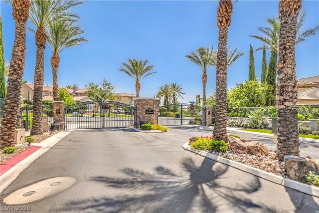 10227 Sunset Gardens Drive, Las Vegas, NV 89135