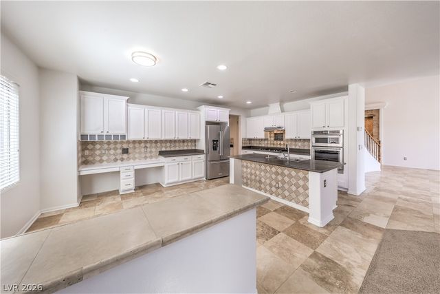 10227 Sunset Gardens Drive, Las Vegas, NV 89135