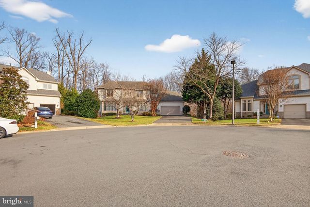 11300 WATER POINTE CIR, Reston, VA 20194