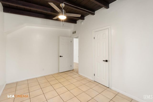 216 E Fairview, Bakersfield, CA 93307