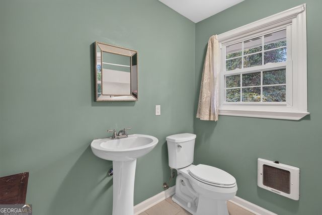 456 Adrian Place, Macon, GA 31204