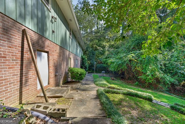 456 Adrian Place, Macon, GA 31204