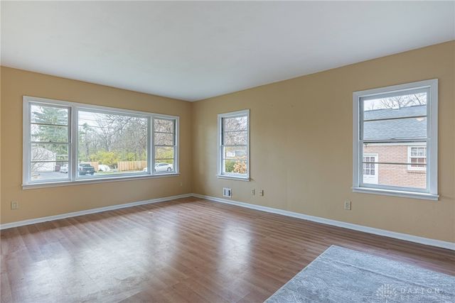 40 N Meadow Drive, Dayton, OH 45416