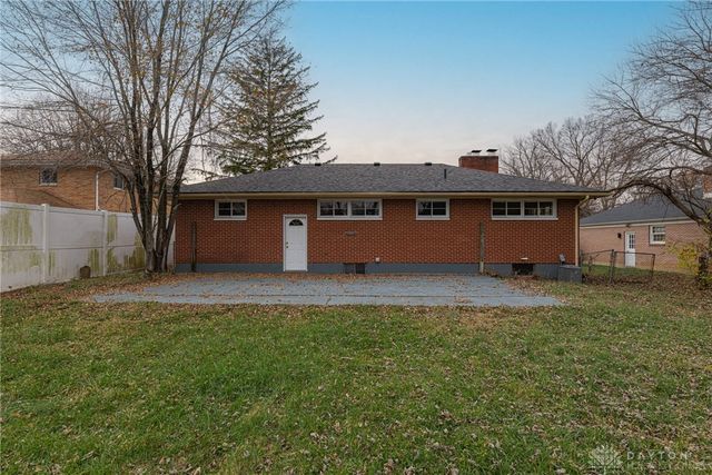 40 N Meadow Drive, Dayton, OH 45416