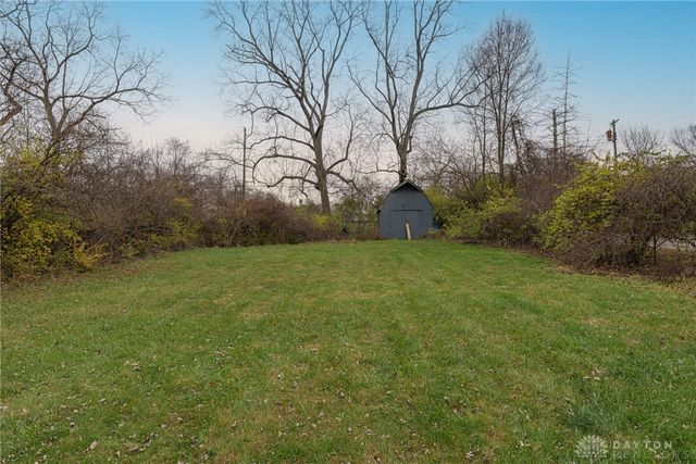 40 N Meadow Drive, Dayton, OH 45416