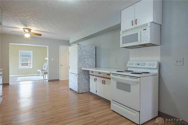 40 N Meadow Drive, Dayton, OH 45416