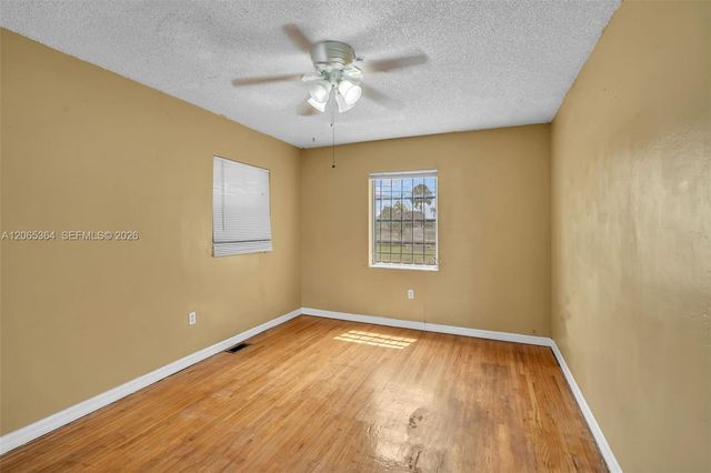 17520 NW 17th Ave, Miami Gardens, FL 33056