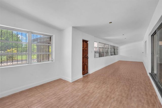 17520 NW 17th Ave, Miami Gardens, FL 33056