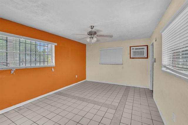 17520 NW 17th Ave, Miami Gardens, FL 33056