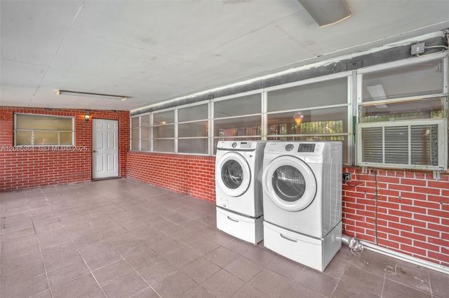 17520 NW 17th Ave, Miami Gardens, FL 33056