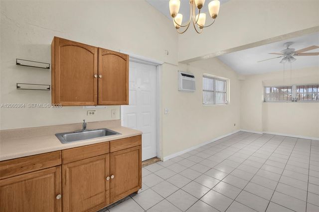17520 NW 17th Ave, Miami Gardens, FL 33056