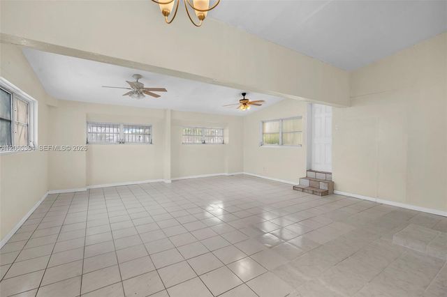 17520 NW 17th Ave, Miami Gardens, FL 33056