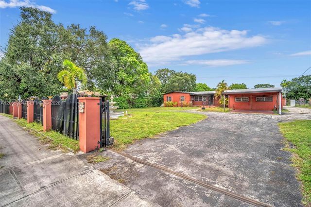 17520 NW 17th Ave, Miami Gardens, FL 33056